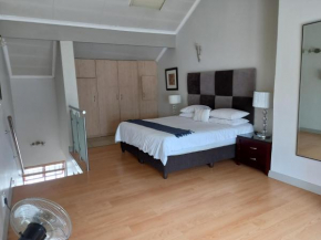 Mount Royal 16 - Large 1 bed